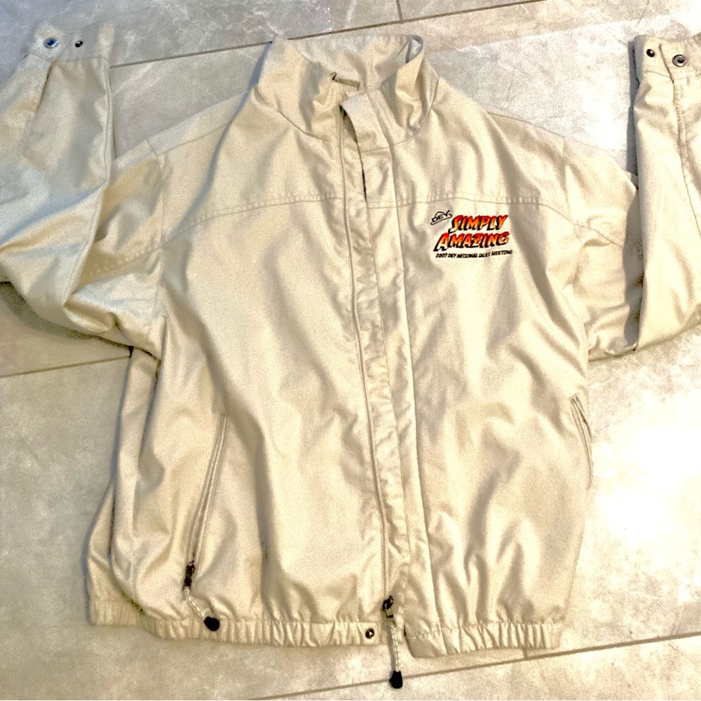Simply AMAZING White Jacket